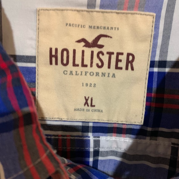 HOLLISTER button down - Picture 3 of 3